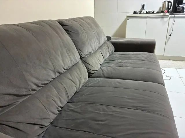 Sofá Retrátil 2 Lugares Gigante - Ótimo Estado - Foto 2