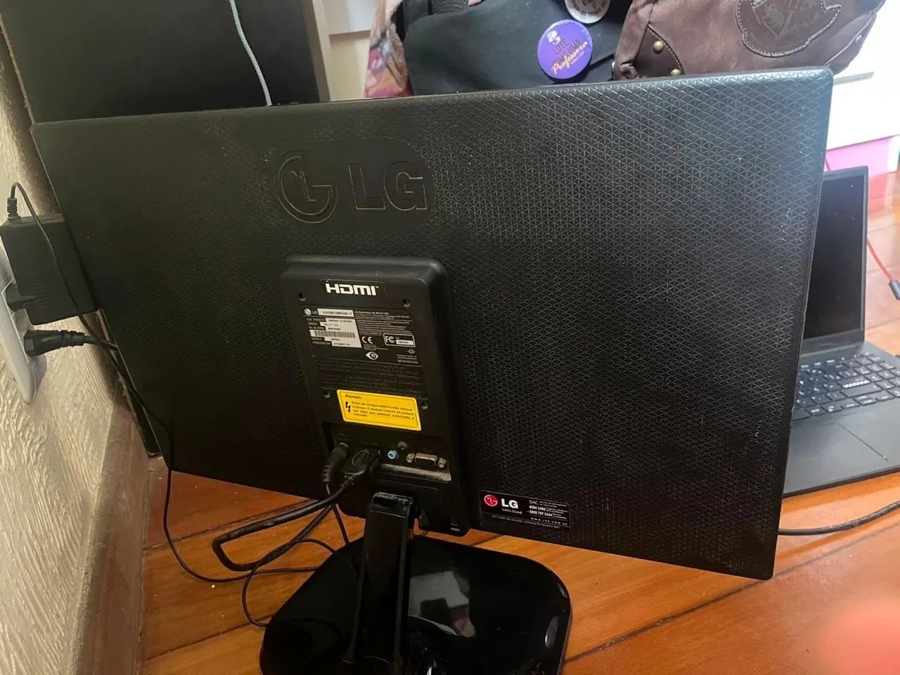 Monitor LG IPS LED 22MP55  - Foto 2