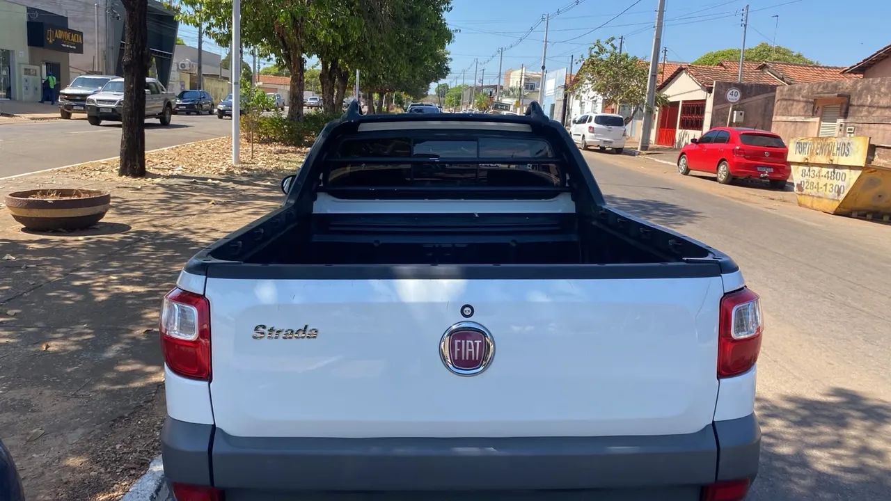 Fiat Strada Freedom 1.4 Flex 8V CS 2020 - Foto 5