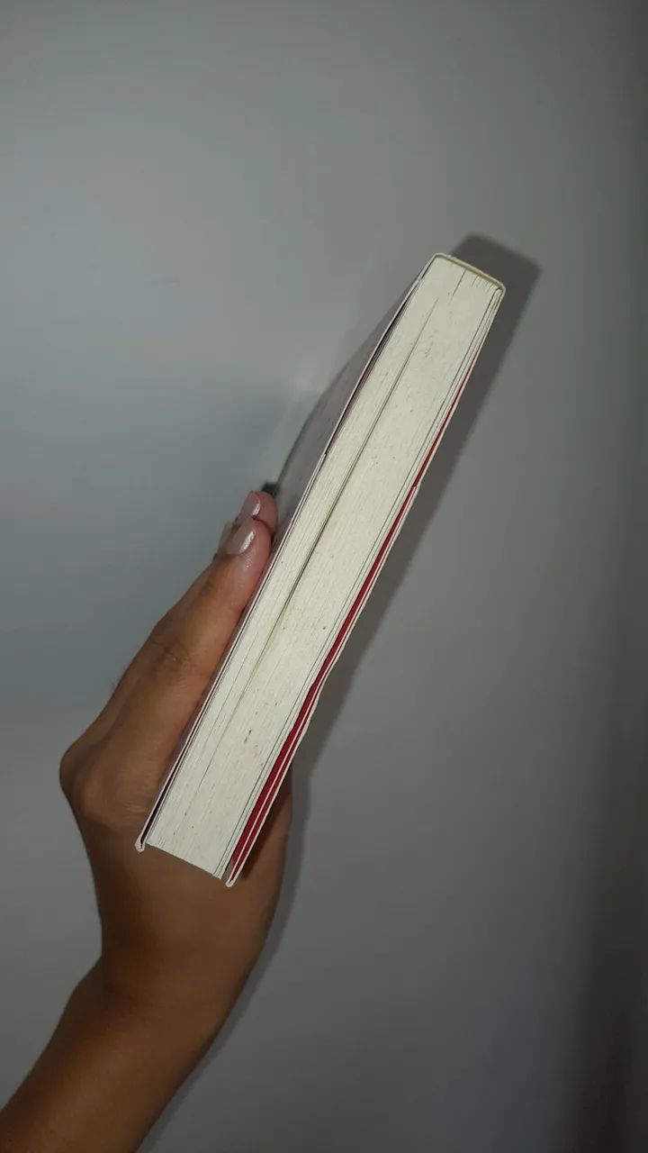 Livro " A cinco passos de você" - Foto 4
