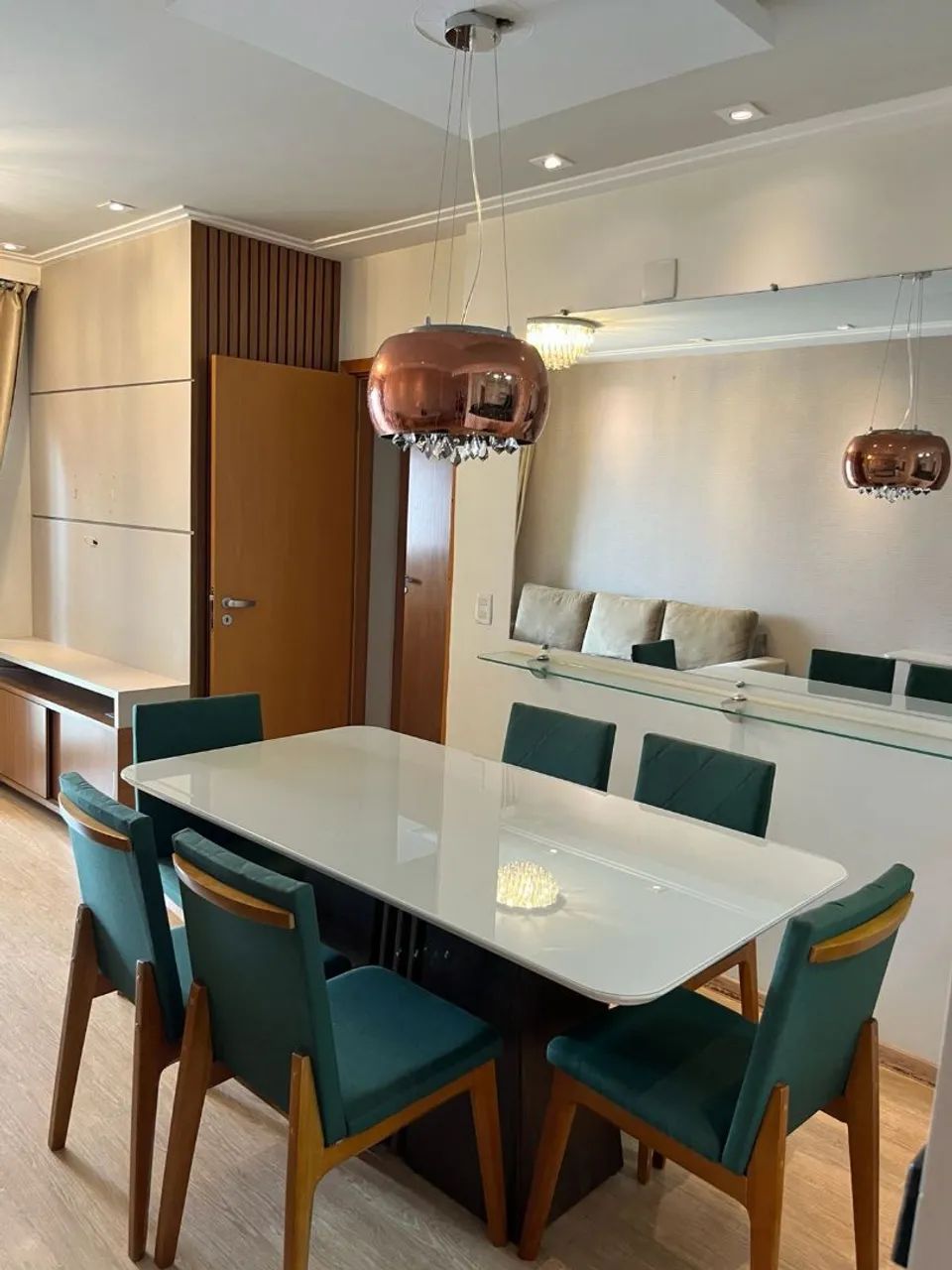 Apartamento Mobiliado com 3 quartos no centro de Londrina 