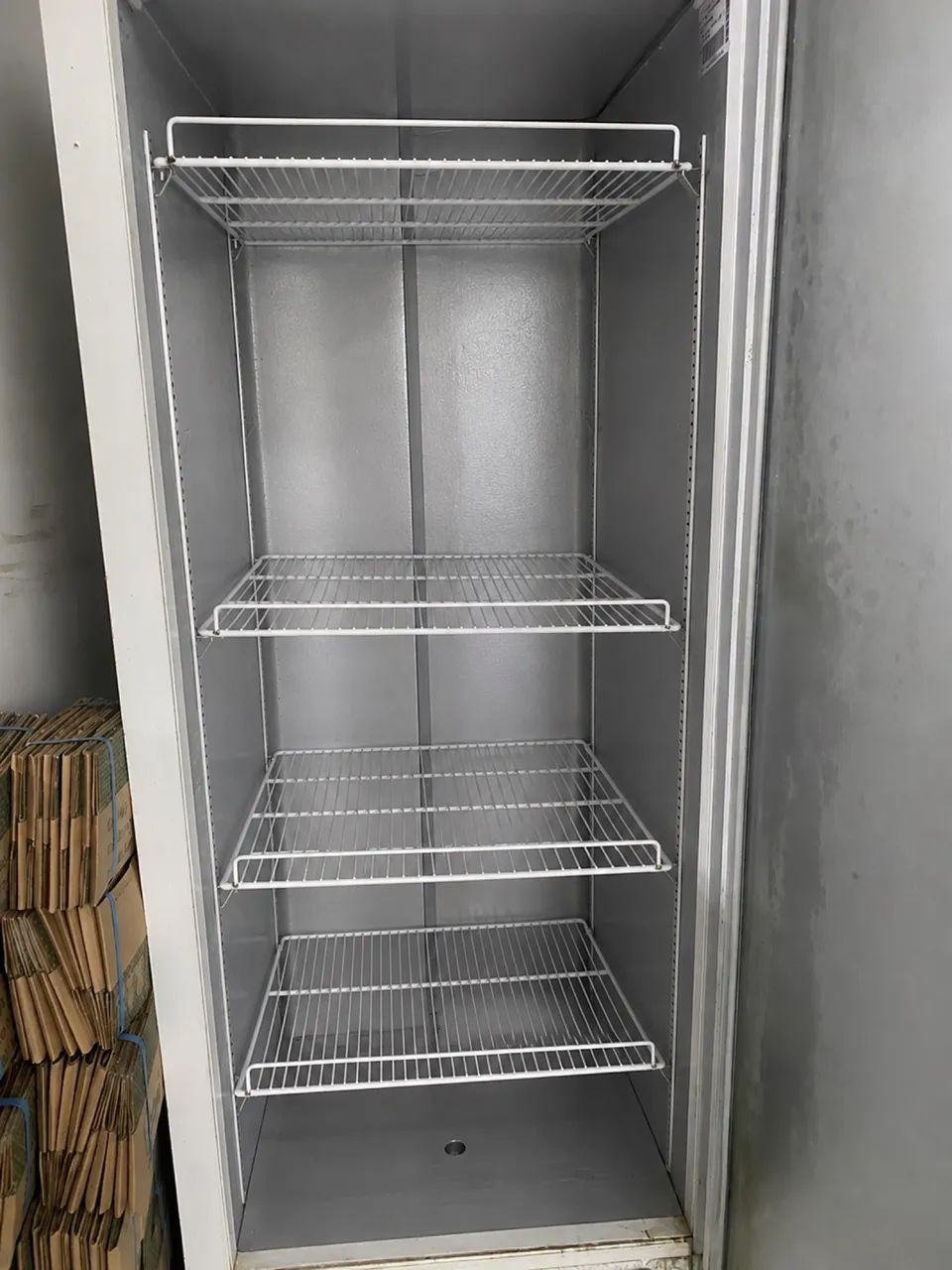 Freezer usado conservado 