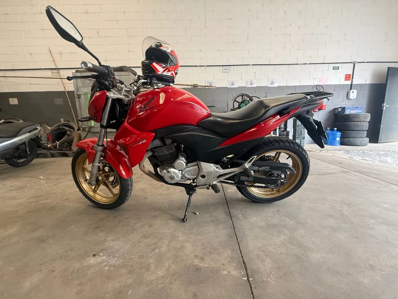 Cb300r 2015 - impecável 