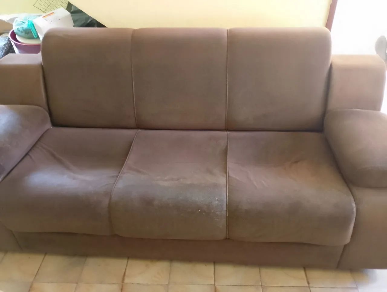 Sofá 3 lugares 
