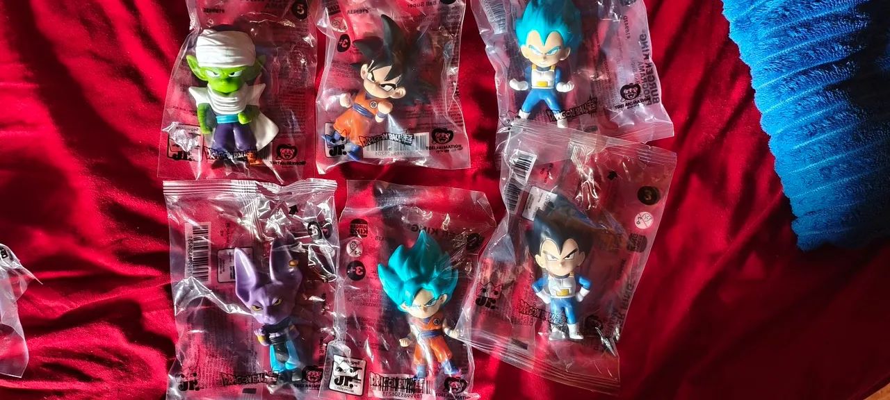 Bonecos Dragon ball z burger king ? - Foto 2
