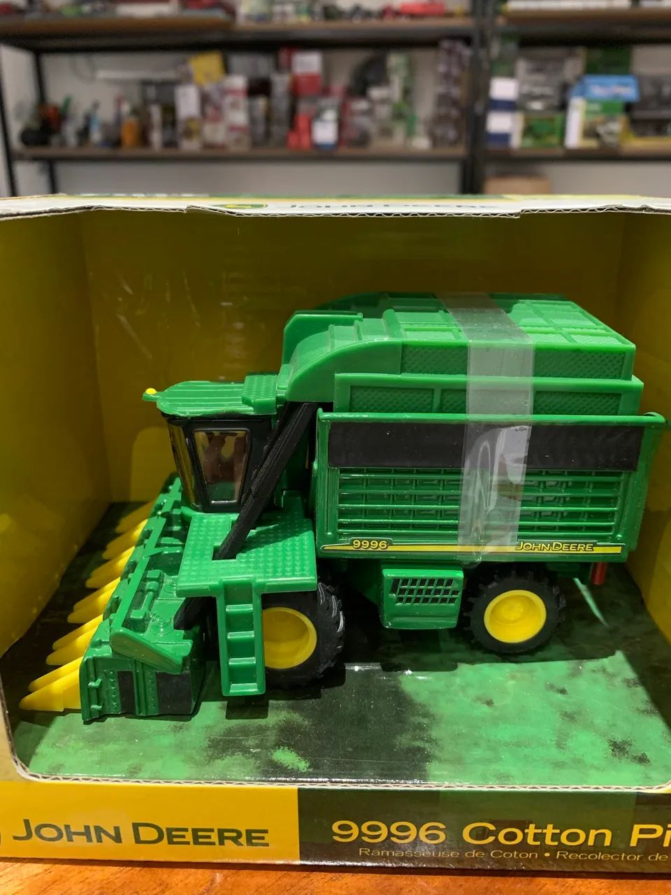 Miniatura colheitadeira algodão John Deere 9986 1/64 - Foto 2