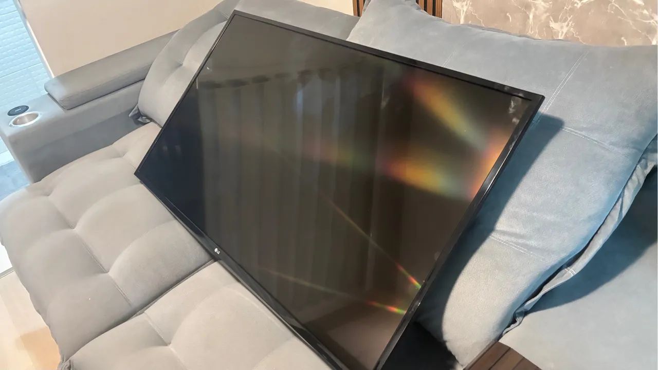? TV LG 49 - Ótimo Estado! 