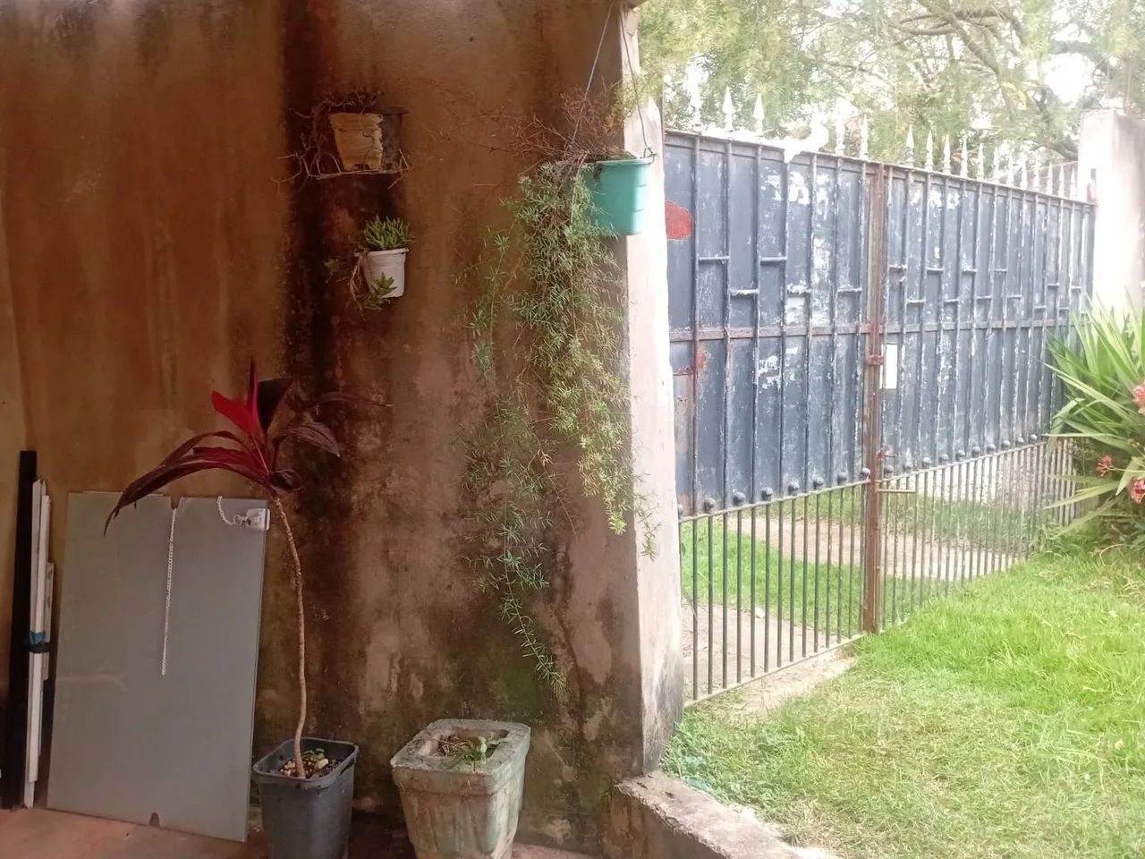 Sítio com 3 cômodos sala quarto e cozinha  - Foto 2