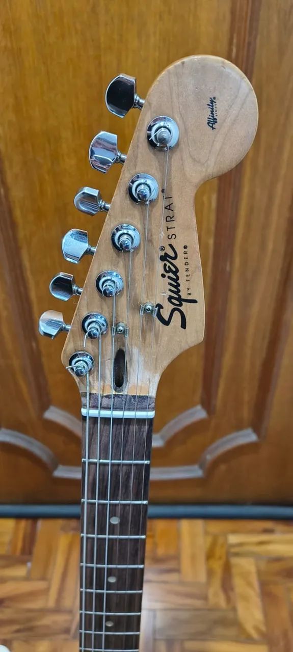 Guitarra Squier Affinity Stratocaster - Foto 4
