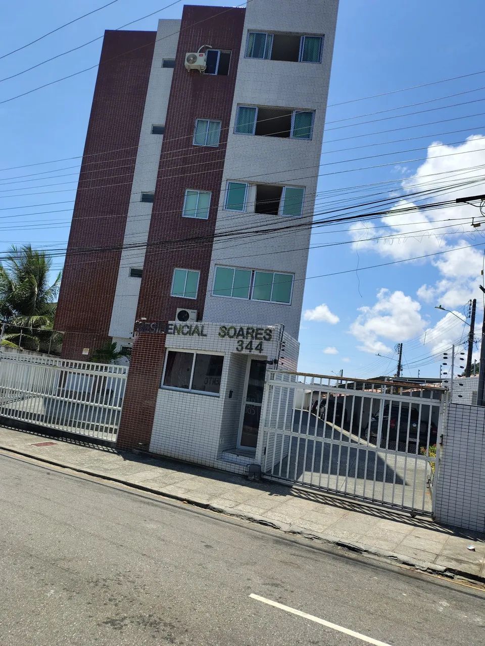 Alugo apartamento no bairro da Torre 