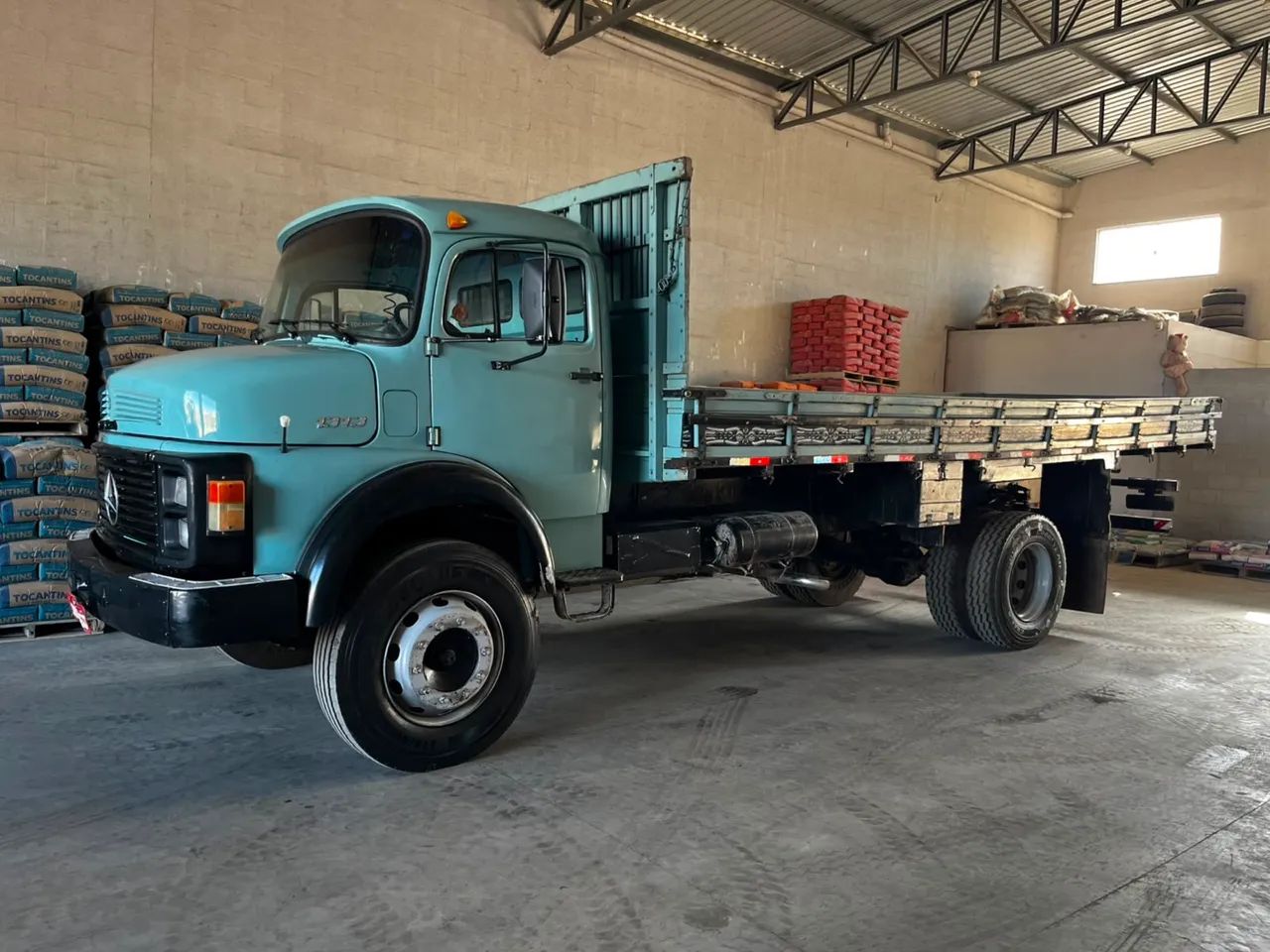 Caminhão MB 1313 