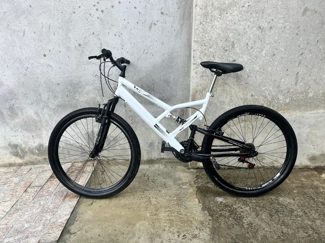 Bicicleta Aro 26 Colli - Foto 2