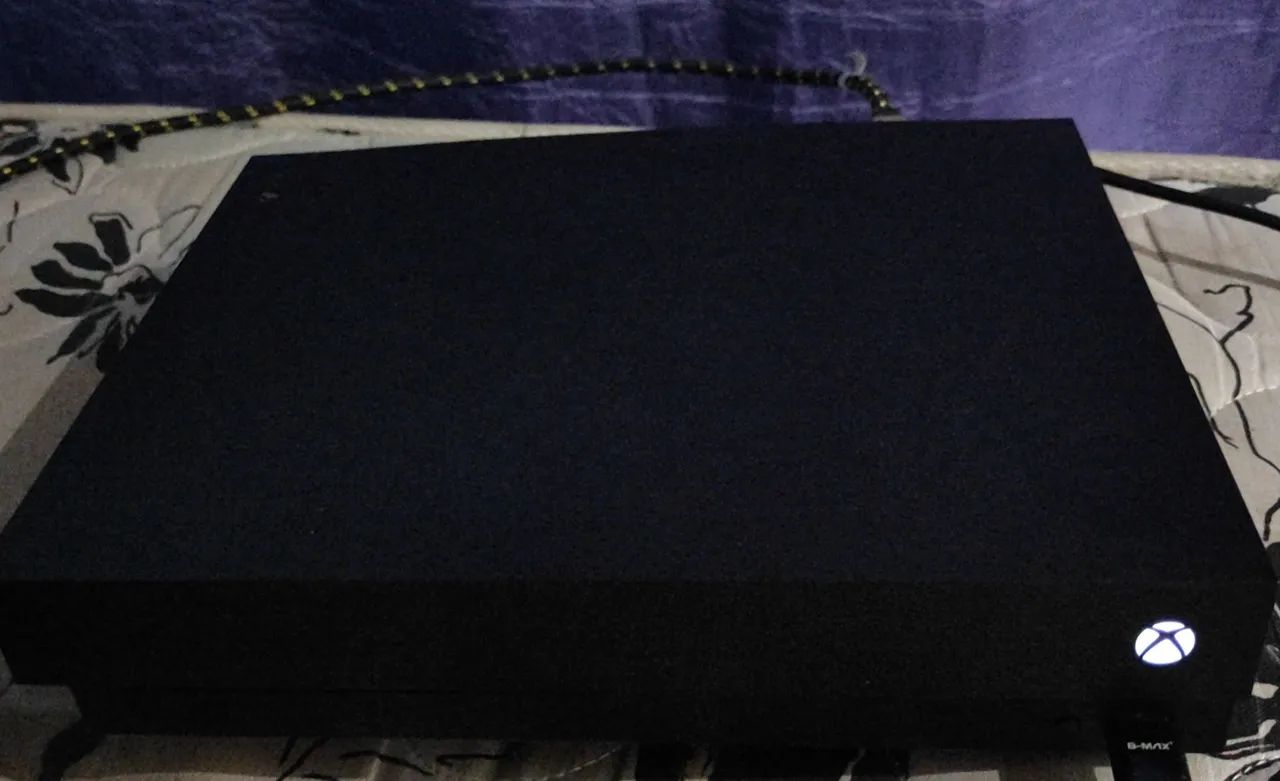 Xbox One X - Foto 2