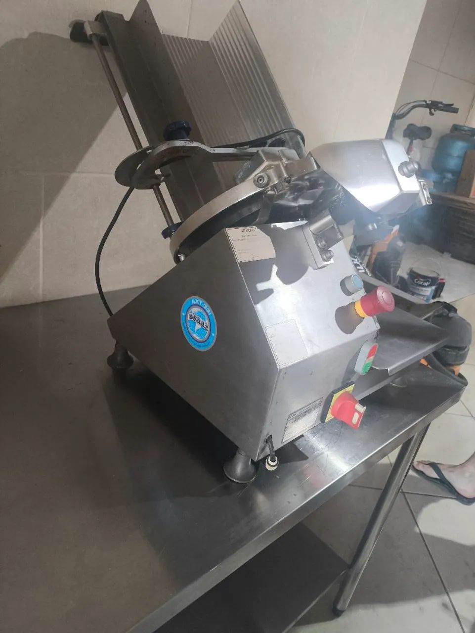 Máquina de fatiar Rural automática bivolt funcionando perfeitamente e muito conservada.