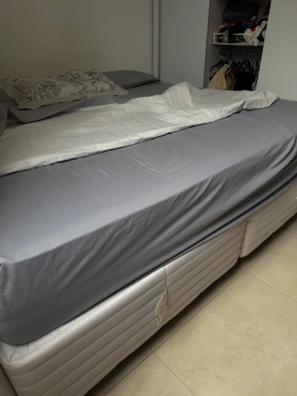 CAMA CASAL SUPER KING COM COLCHÃO  - Foto 3