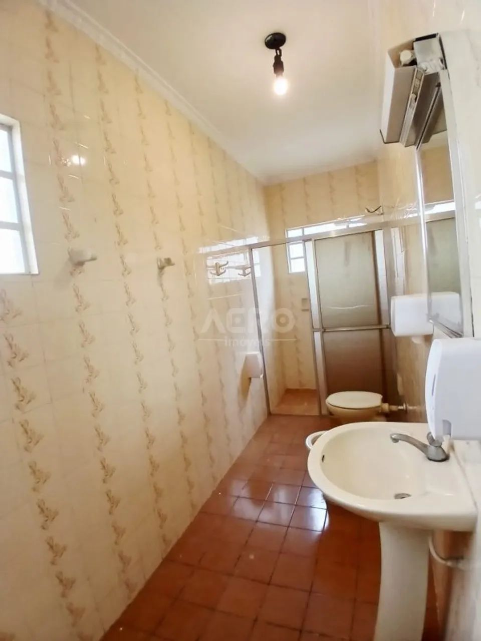 Casa ampla para comércio em excelente localização - Foto 5