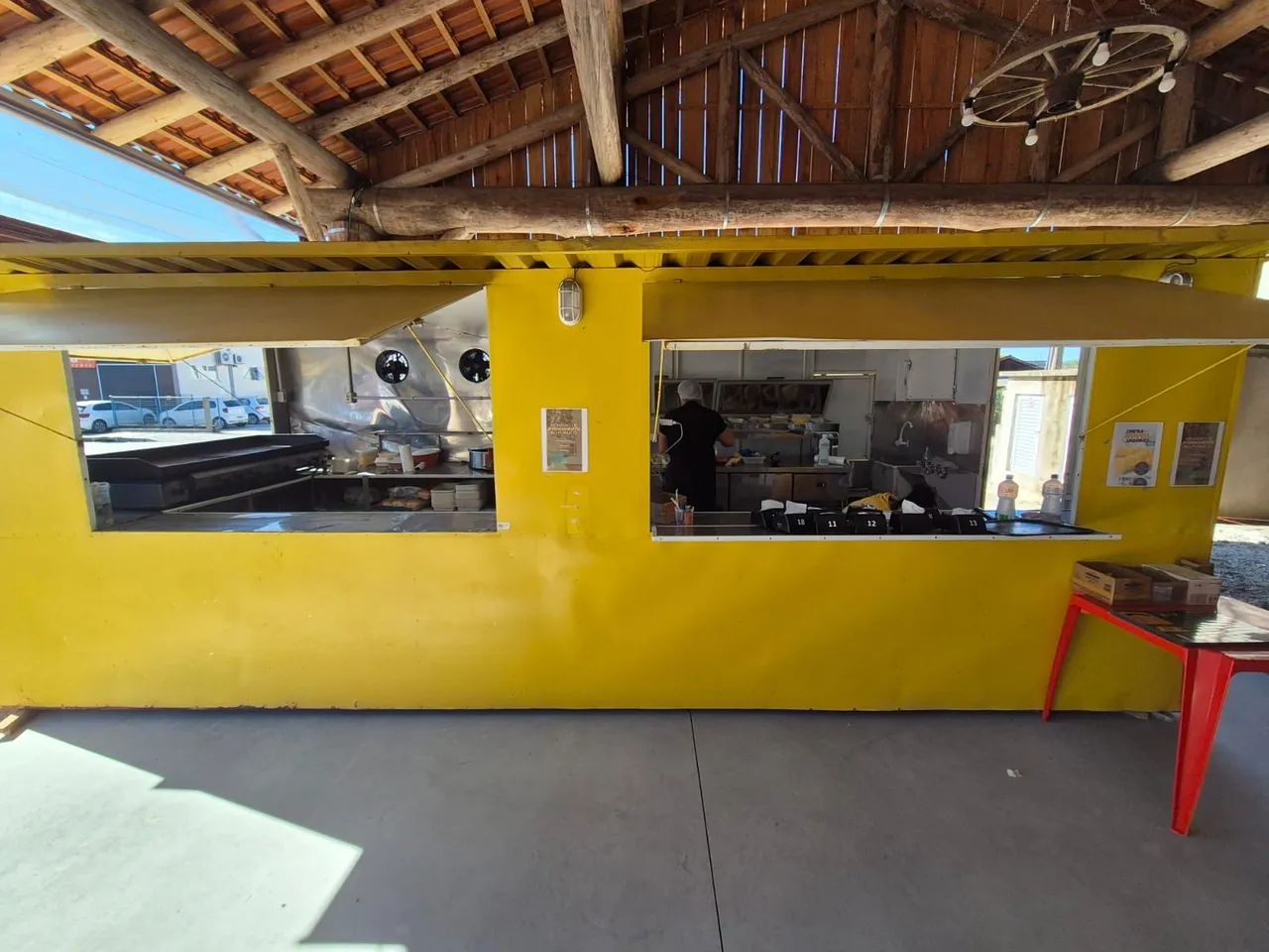 Trailer lanche 6Mx2,5M