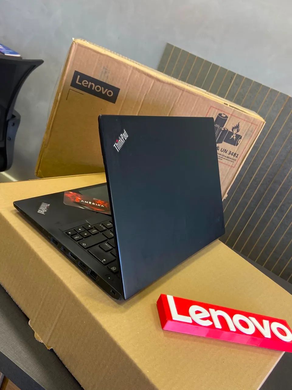 NOTEBOOK LENOVO THINKPAD   - 8 GB RAM  CORE i5-6300u INTEL  256 GB SSD