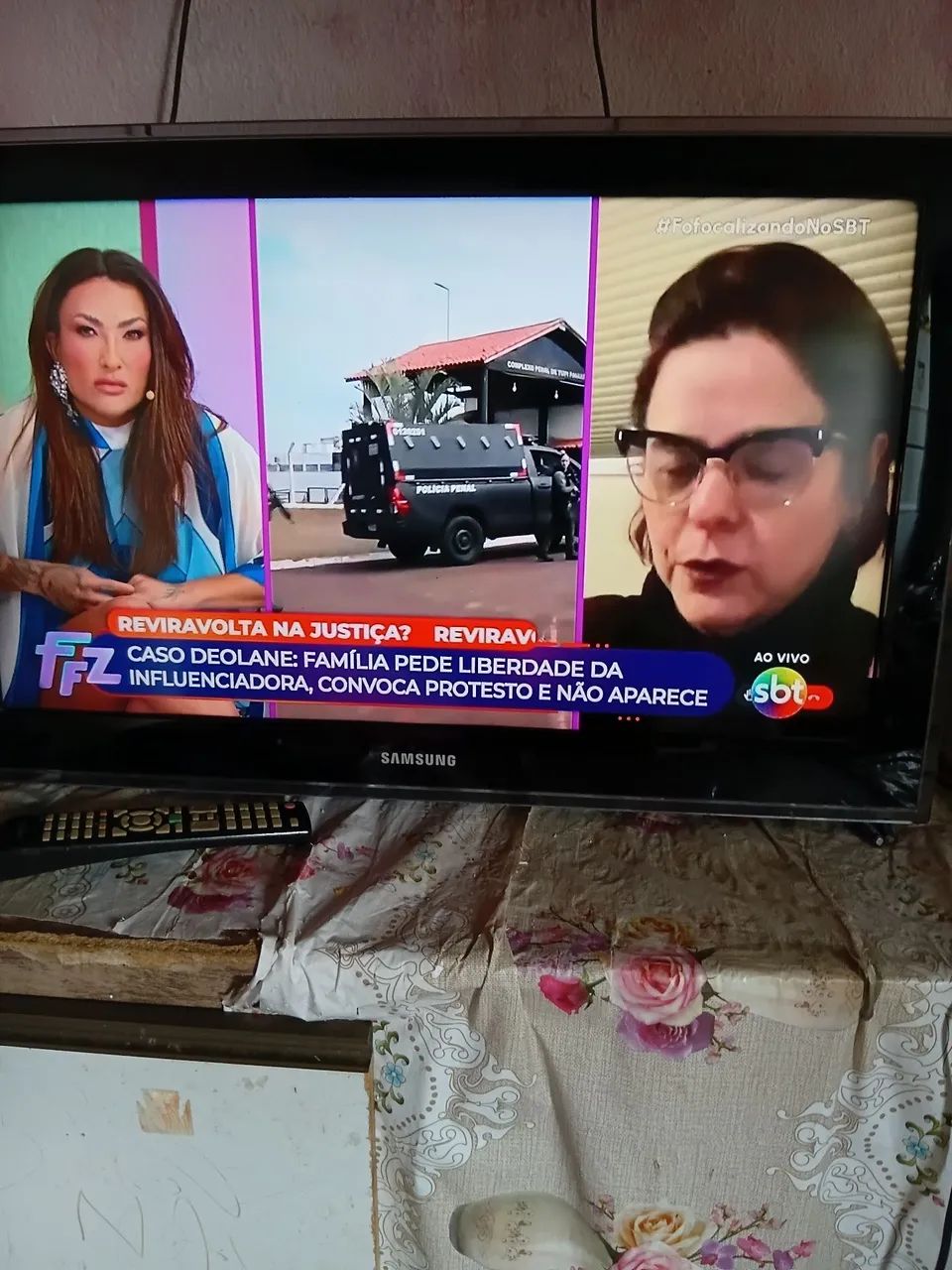 Vendo TV Led 32 polegadas 500 - Foto 3