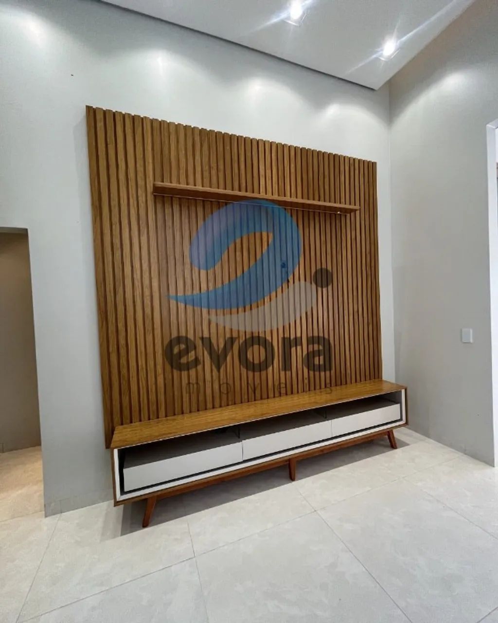 VENDE-SE  LINDA CASA NO CONDOMÍNIO TERRAS ALPHAVILLE! - Foto 2