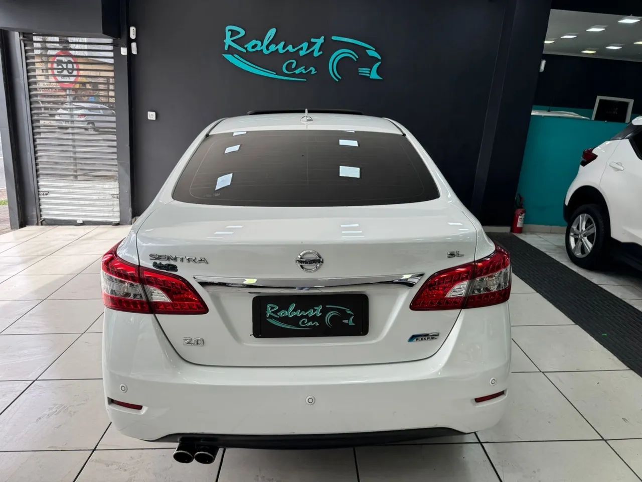 Nissan Sentra SL 2.0/ 2.0 Flex Fuel 16V Aut. 2016 - Foto 6