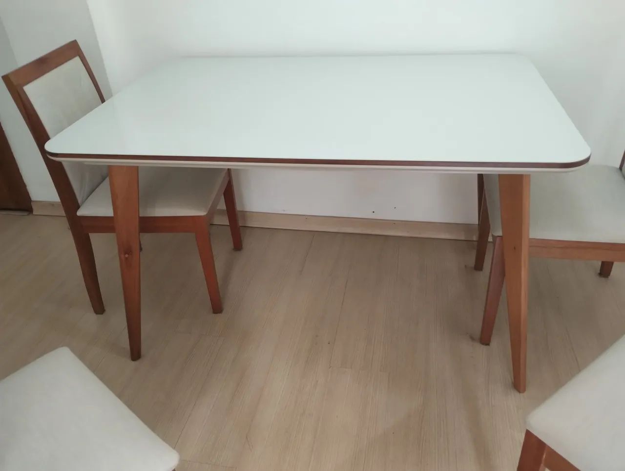 Mesa de jantar com 4 cadeiras  - Foto 2
