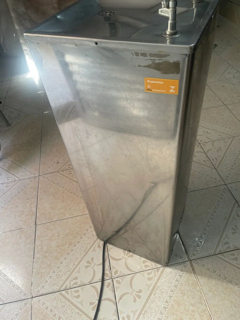 Bebedouro de coluna  - Foto 3