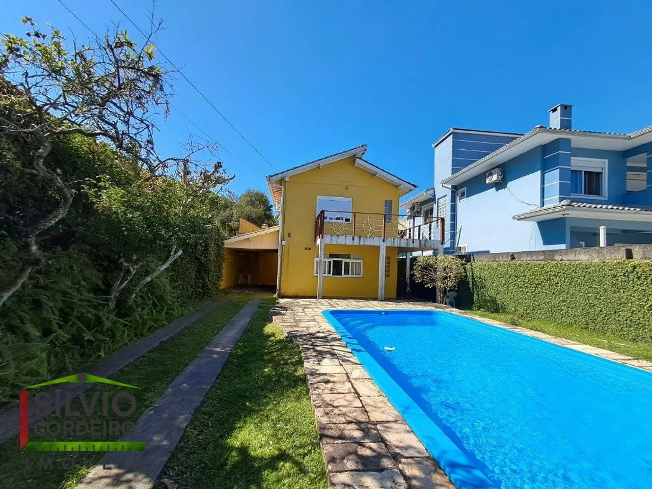 Casa Mobiliada com Piscina na Barra da Lagoa