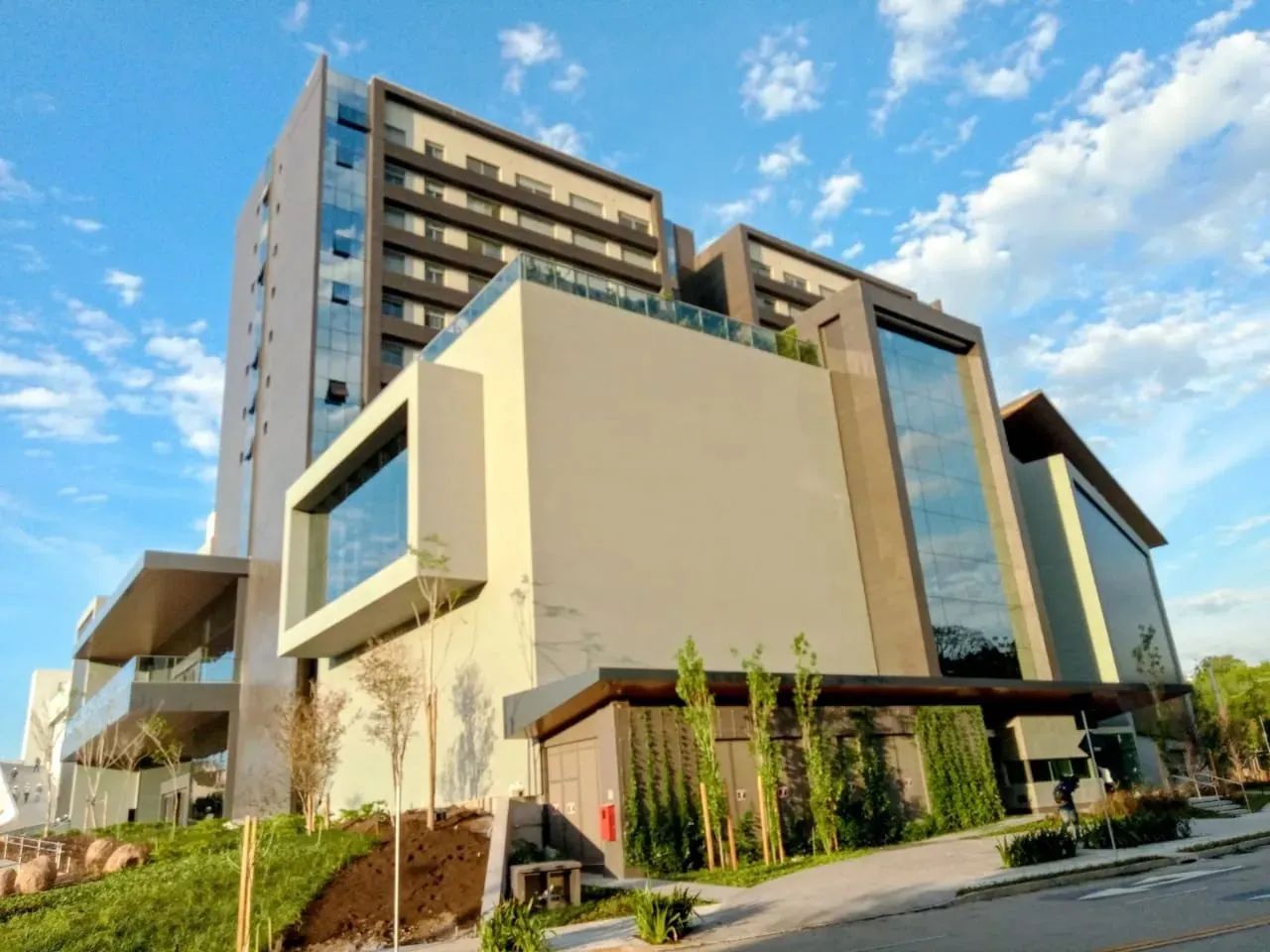 Vendo Excelente sala comercial no Linked 33 m² dentro Bourbon Shopping próximo av. Teresóp