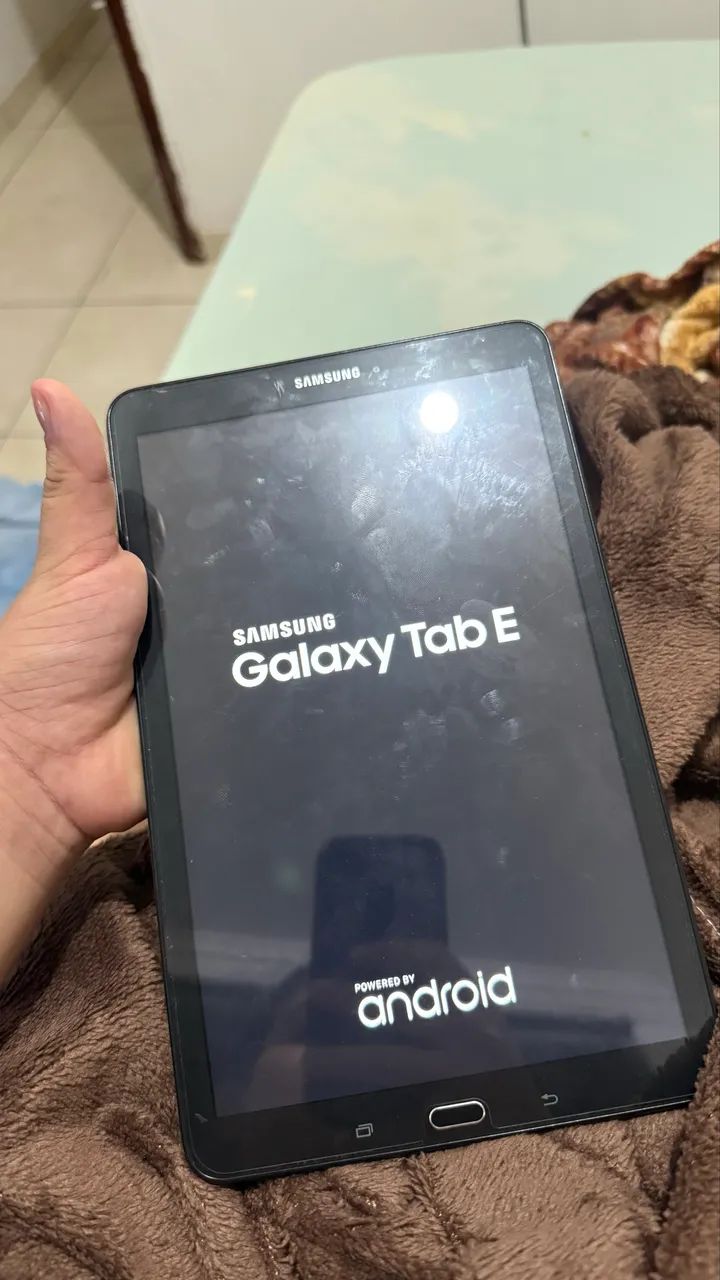samsung  Galaxy Tab E  - Foto 2