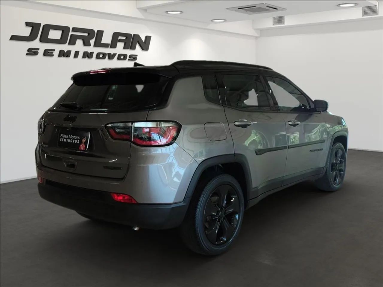 Jeep Compass Night Eagle 2.0 4X2 Flex 16V AUT 2018 - Foto 3