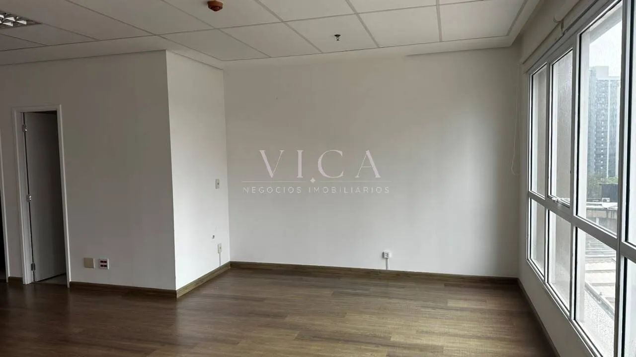Alpha Square|Sala com 56m² para aluguel por R$ 3.600 - Alphaville/SP - Foto 3