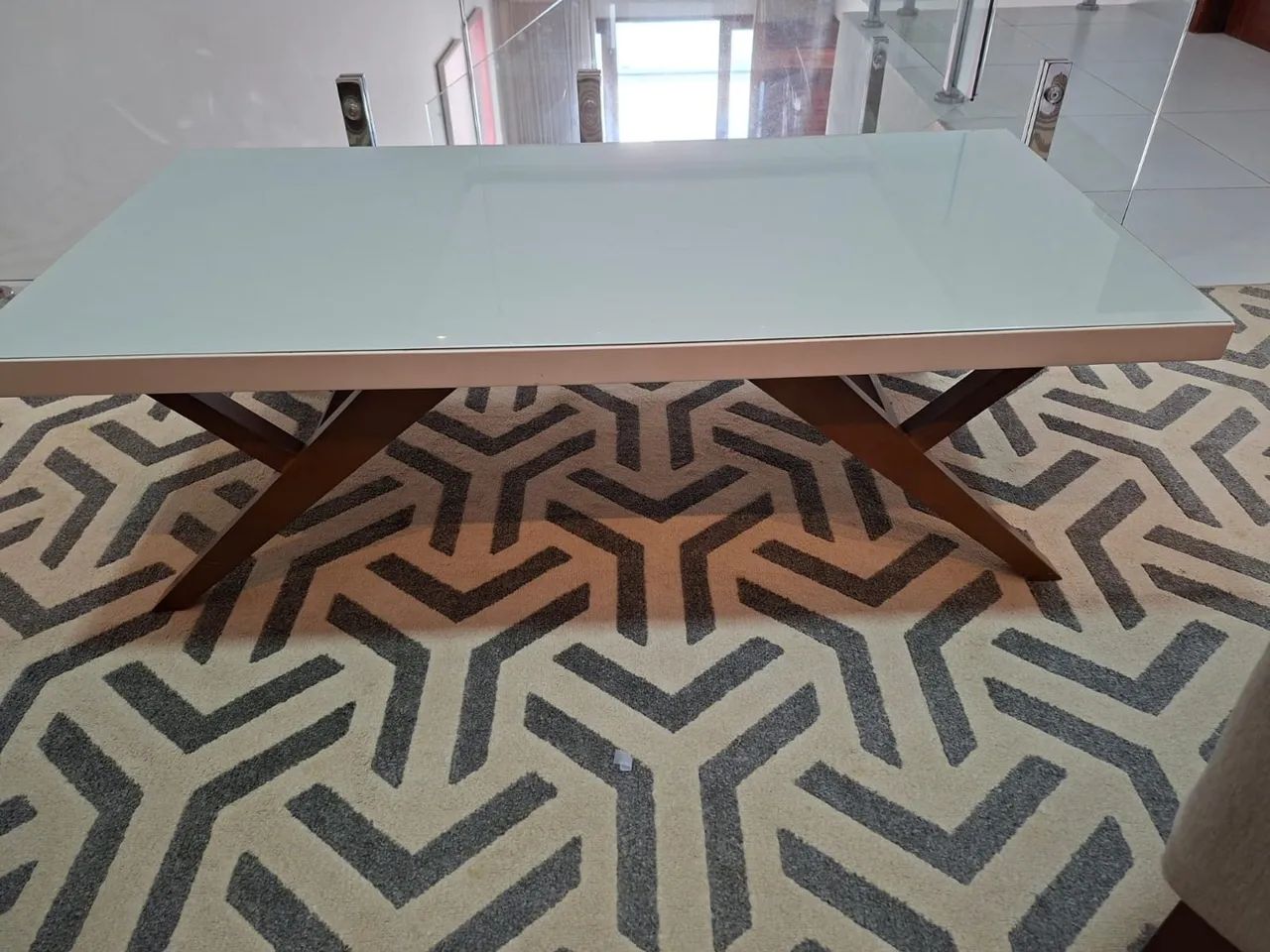 Mesa com vidro Jacaúna
