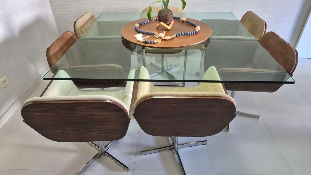 mesa com 8 cadeiras + 2 poltronas giratórias - Foto 4