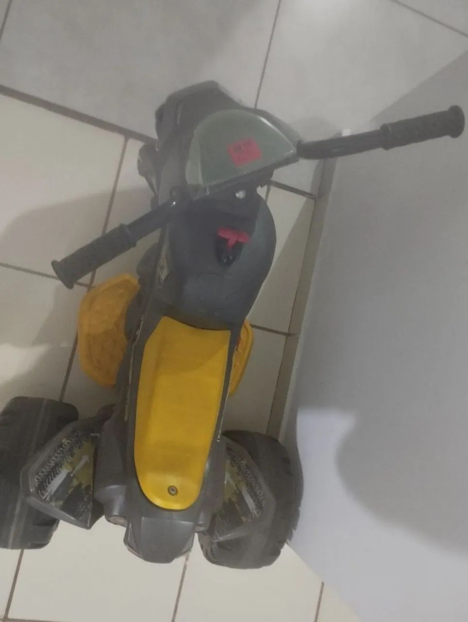 Triciclo elétrico