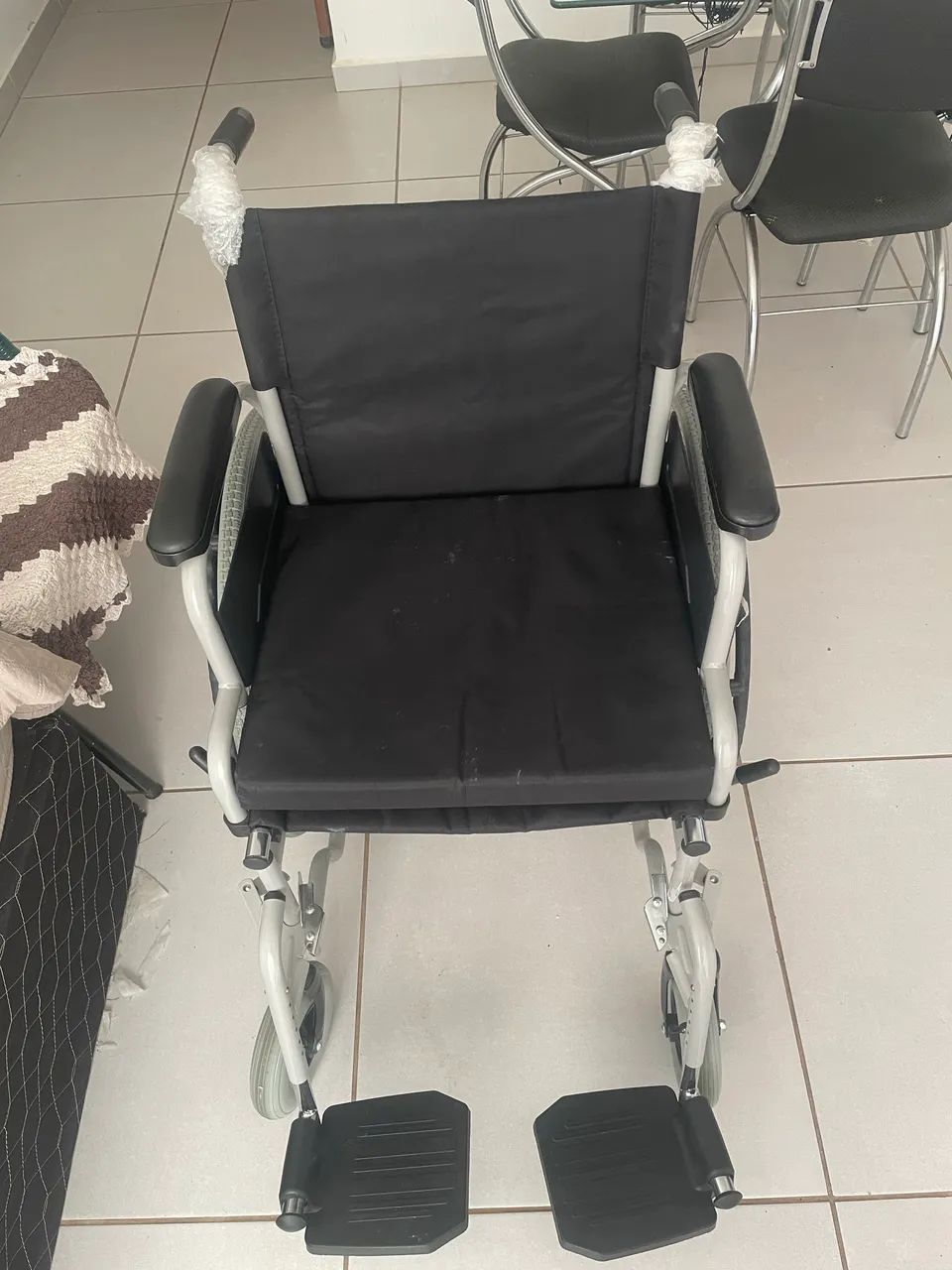 Cadeira de rodas  - Foto 3