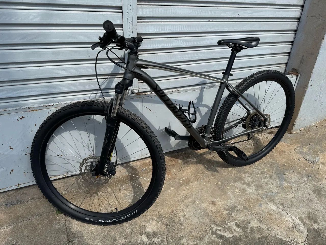 Bicicleta aro 29 Specialized