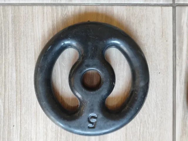 4 anilhas plastificadas de 5 Kg 