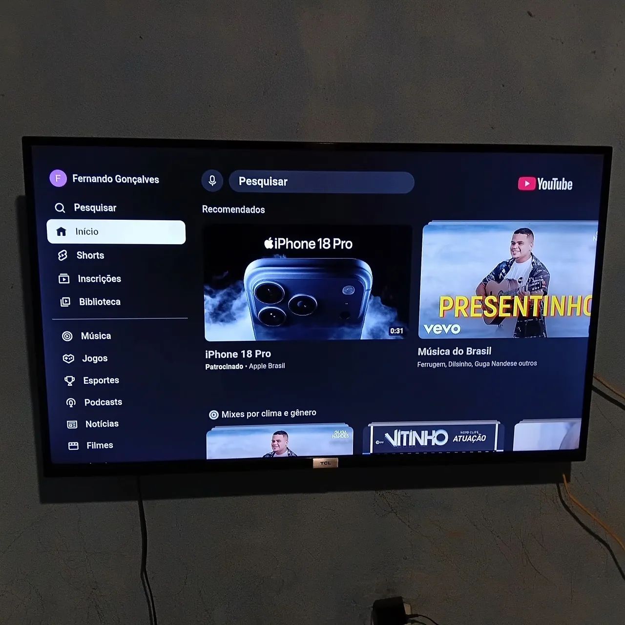 Smart tv 43 tcl ótimo estado funciona perfeitamente 