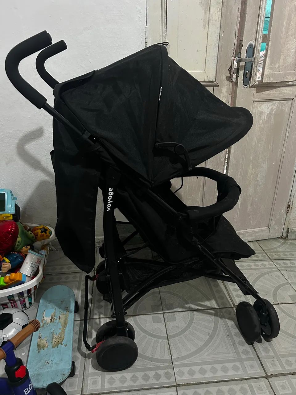 Carrinho de bebê passeio