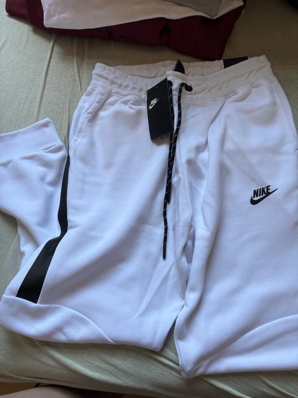 Conjunto Nike Tech Fleece Branco - Foto 3