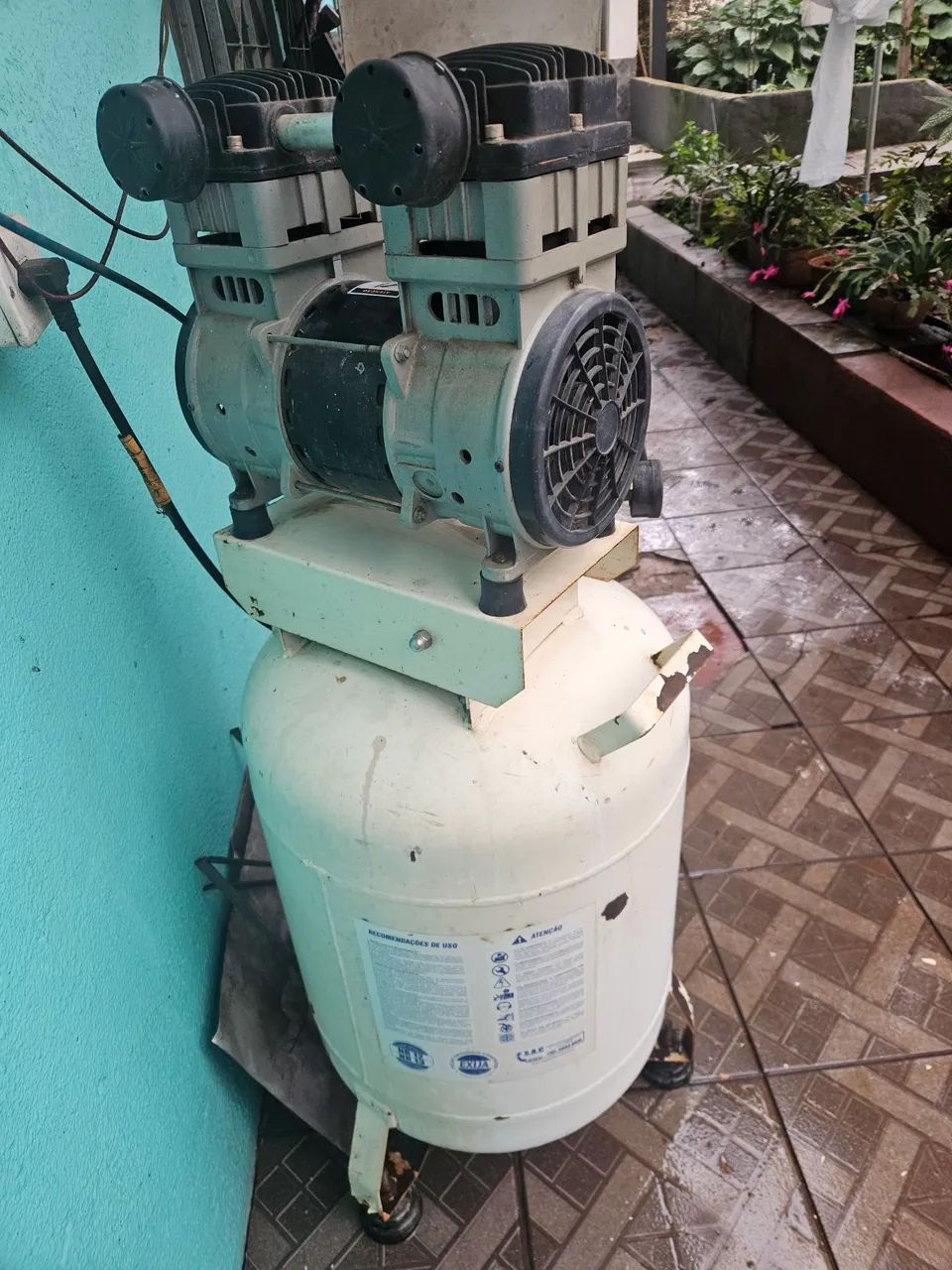 Vendo Compressor Sem Óleo  , 60Lts , Odontológico  - Foto 5