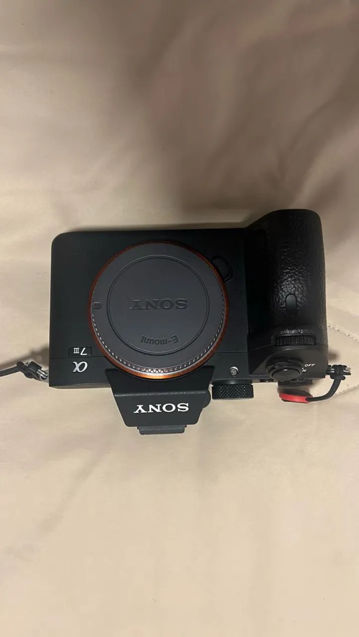Câmera Sony Mirrorless alpha 7 III - Foto 2