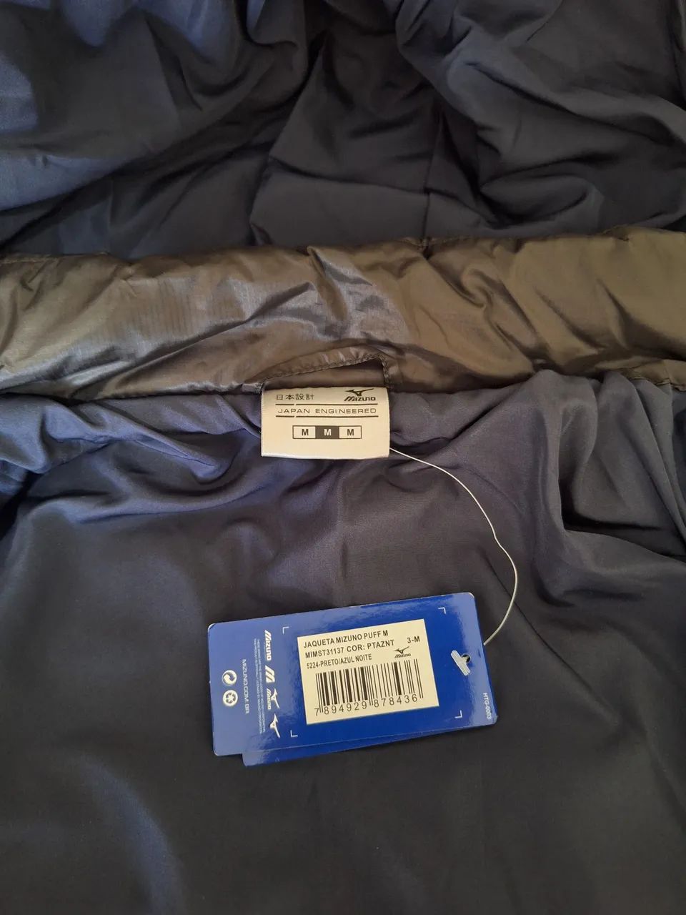 Jaqueta Puffer (Acolchoada) Mizuno com Capuz Removível Tamanho M Original  - Foto 3