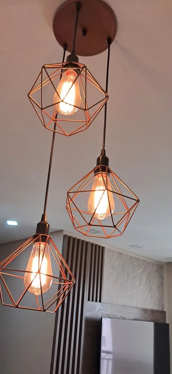 Lustre com lâmpadas  - Foto 2