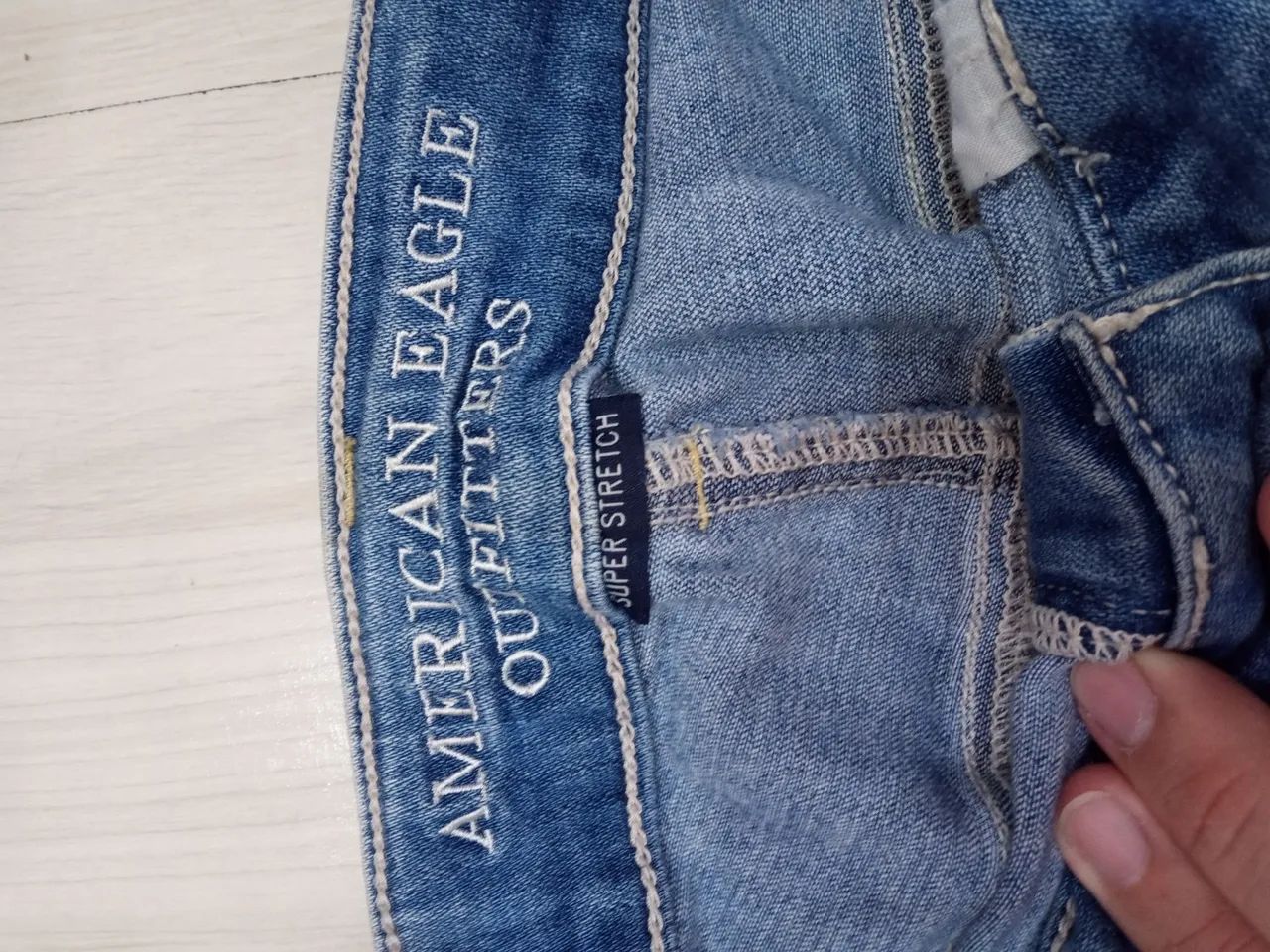 Calça Jeans feminina American Eagle tamanho 10us - Foto 3