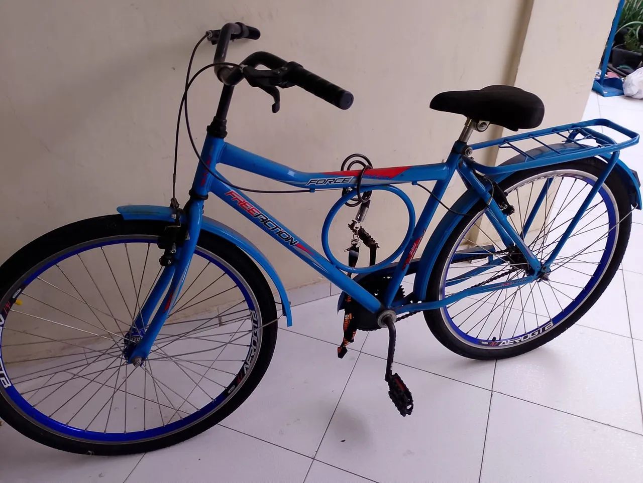 Vendo essa bicicleta semi nova