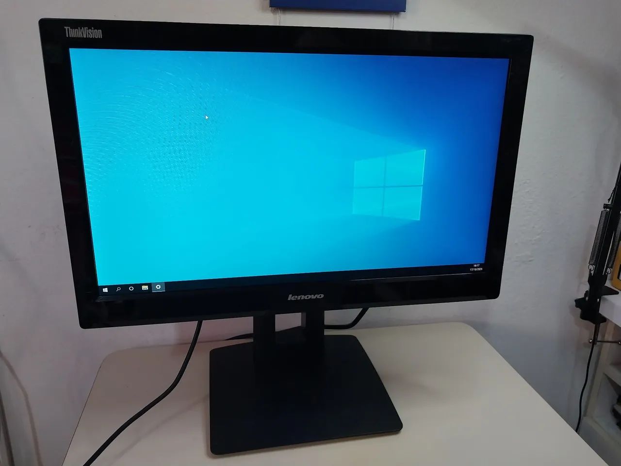 Monitor Lenovo ThinkVision E2003b 20" - Perfeito para Trabalho e Estudos - Foto 3