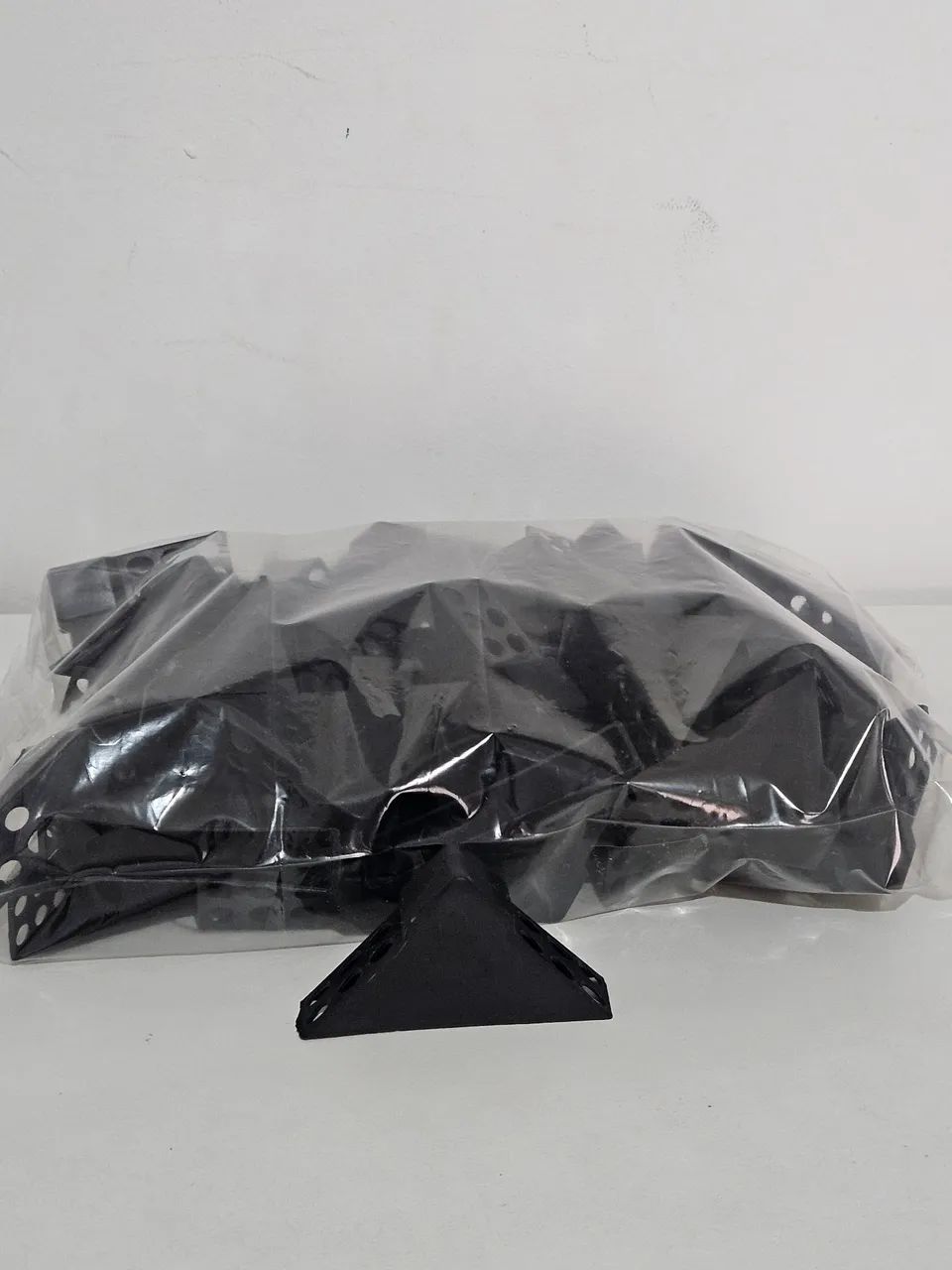 Kit 100 Cantoneiras de Plástico 