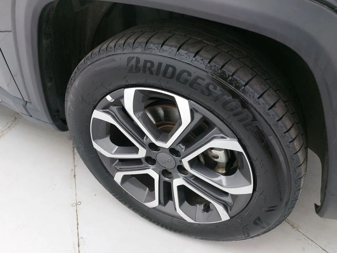 Jeep Commander Limited T270 1.3 TB Flex Aut., foto 13 de 18